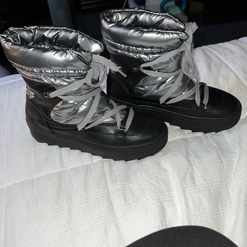 Ladies Snow boots